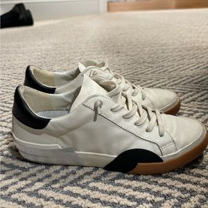 Like new! Dolce vita Zina sneakers. Super stylish and comfortable.